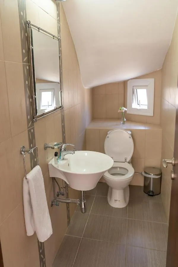 Fig Tree Villa Ekaterina 3 Bdrm بروتاراس