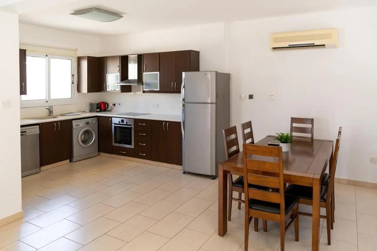 Fig Tree Villa Ekaterina 3 Bdrm بروتاراس