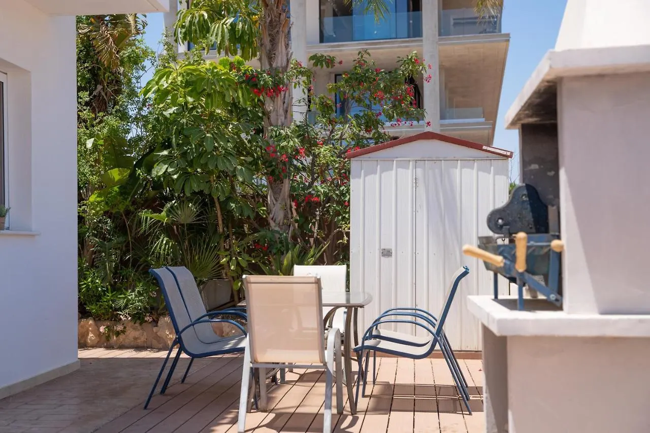 Fig Tree Villa Ekaterina 3 Bdrm بروتاراس