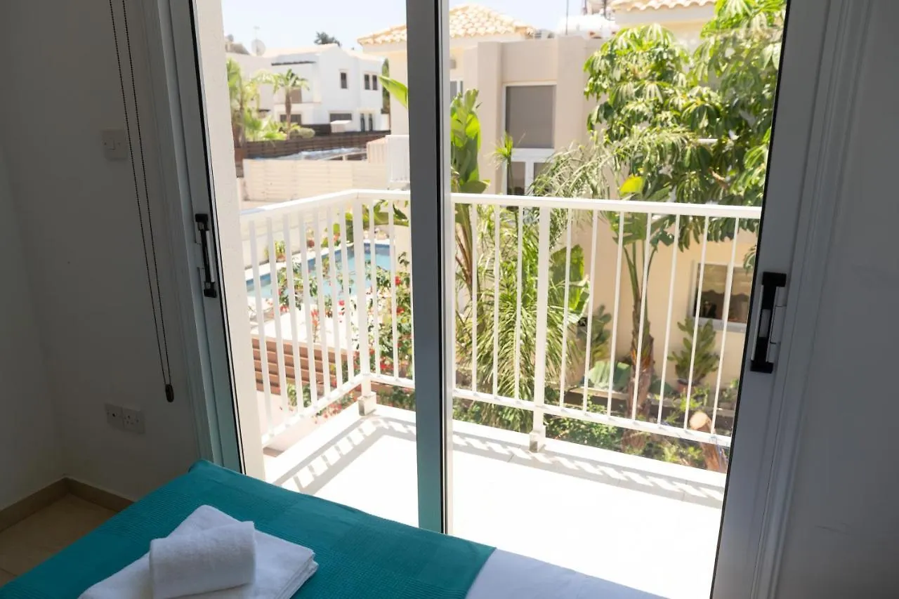 Fig Tree Villa Ekaterina 3 Bdrm بروتاراس